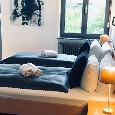 Szálloda & Restaurant Gruener Baum 2*