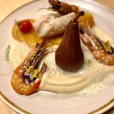 Szálloda & Restaurant Gruener Baum 2*